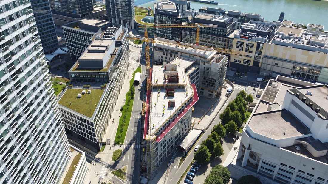 Ganz House v kontexte Eurovea City a nábrežia