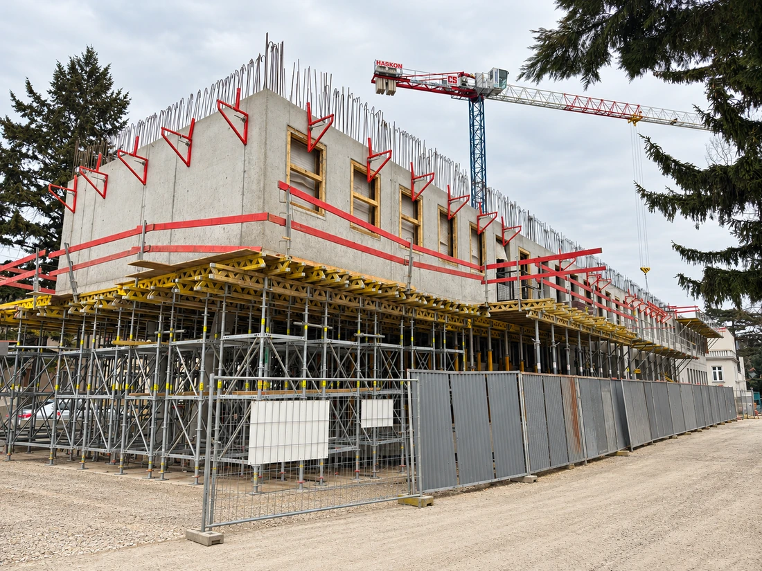 Kardiocentrum Nitra – podperná konštrukcia a debnenie pri nároží