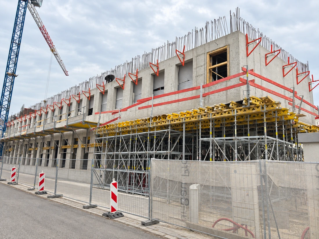 Kardiocentrum Nitra – stropné podpery a obvodové steny počas realizácie