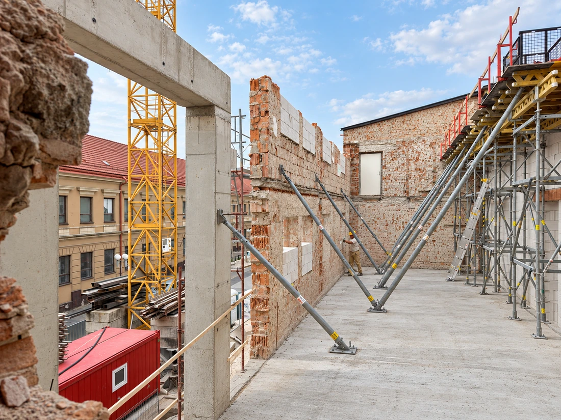 Stará pracháreň Trnava – podopreté pôvodné murivo a nové betónové konštrukcie